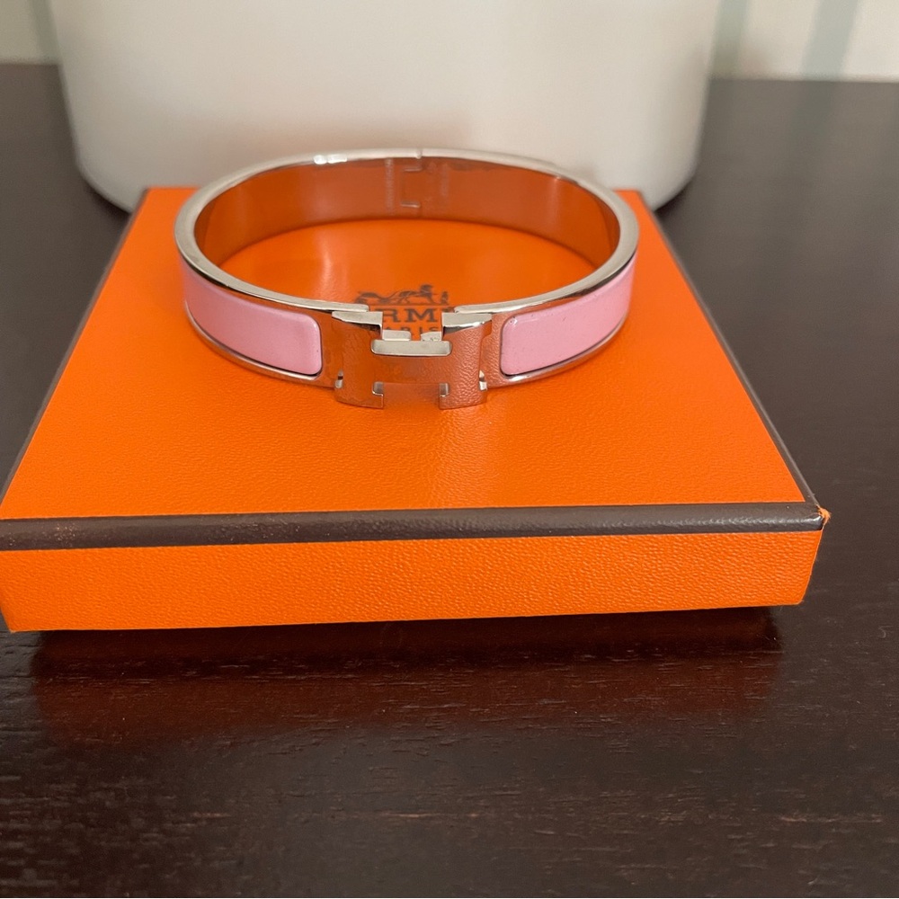 Hermes Clic H Pink and Silver Bracelet box, dust bag COA like new